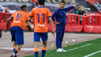 mk体育官网-泰山大战将至崔康熙不满轮换效果 毕其功于一役？