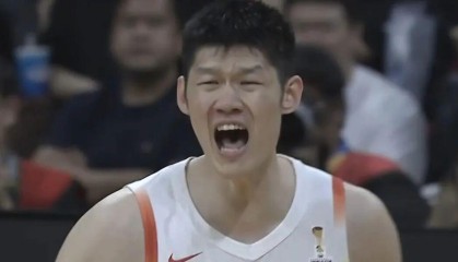 mk体育-半场结束，中国男篮暂时落后